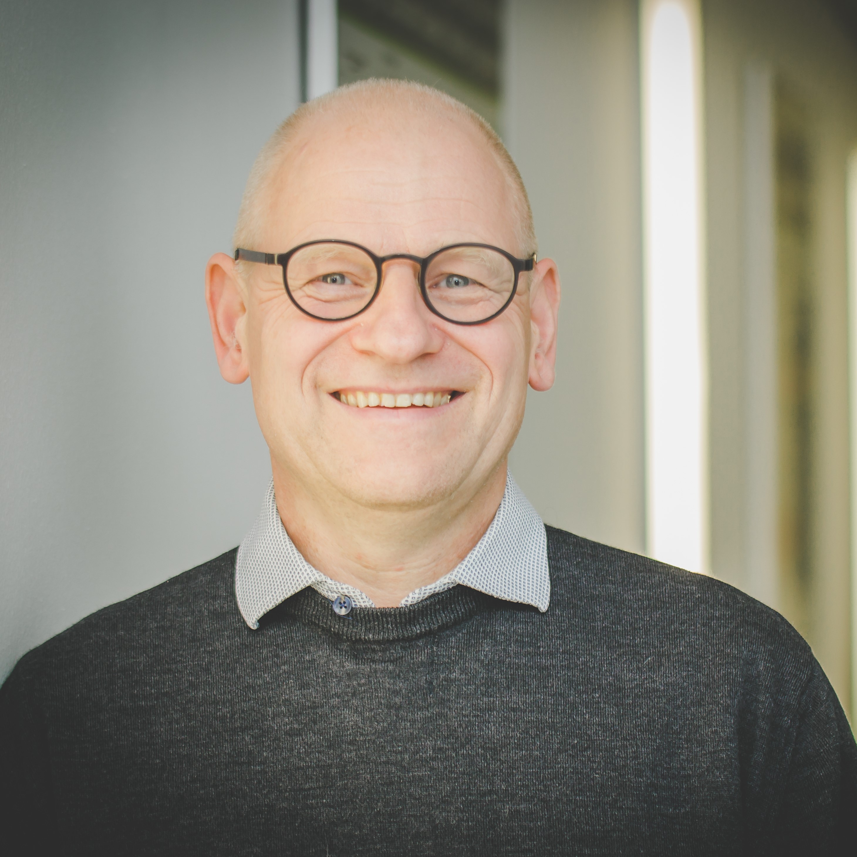 Prof. Thomas Mikolajick